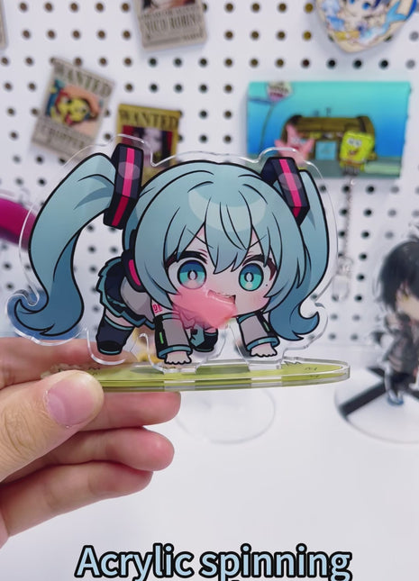 Miku tongue rotates the sign
